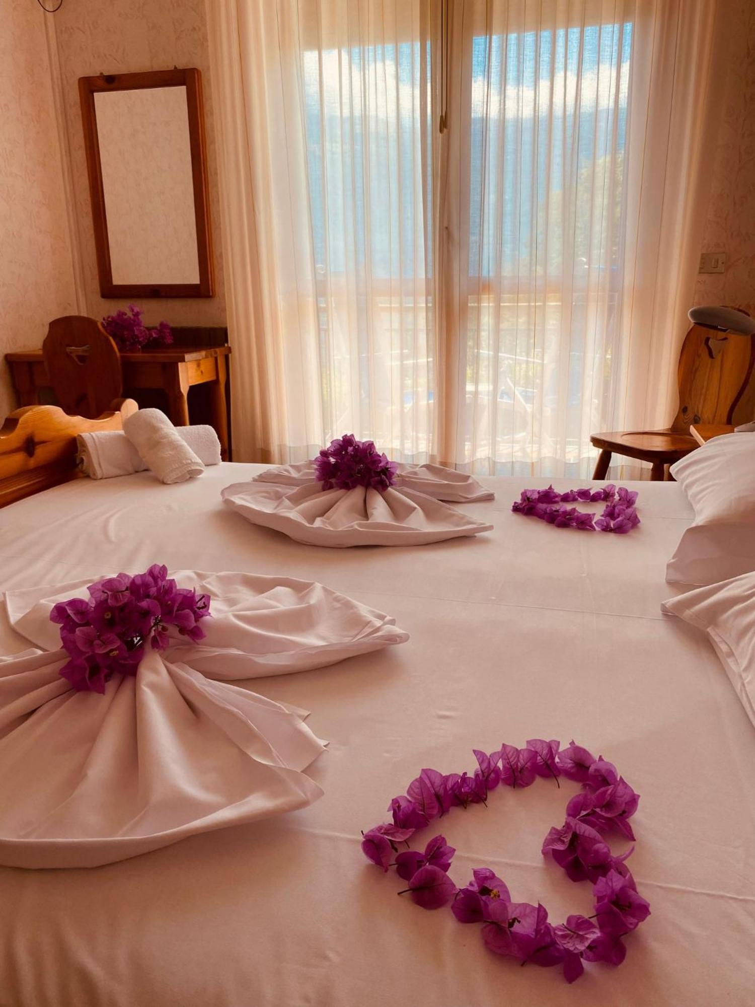 Residence Hotel Maxi Limone sul Garda Szoba fotó