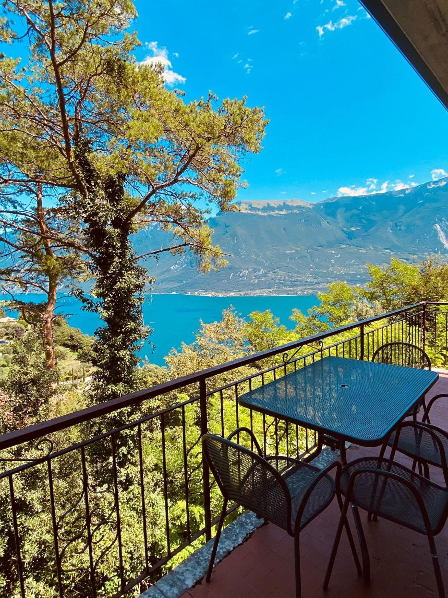 Residence Hotel Maxi Limone sul Garda Kültér fotó