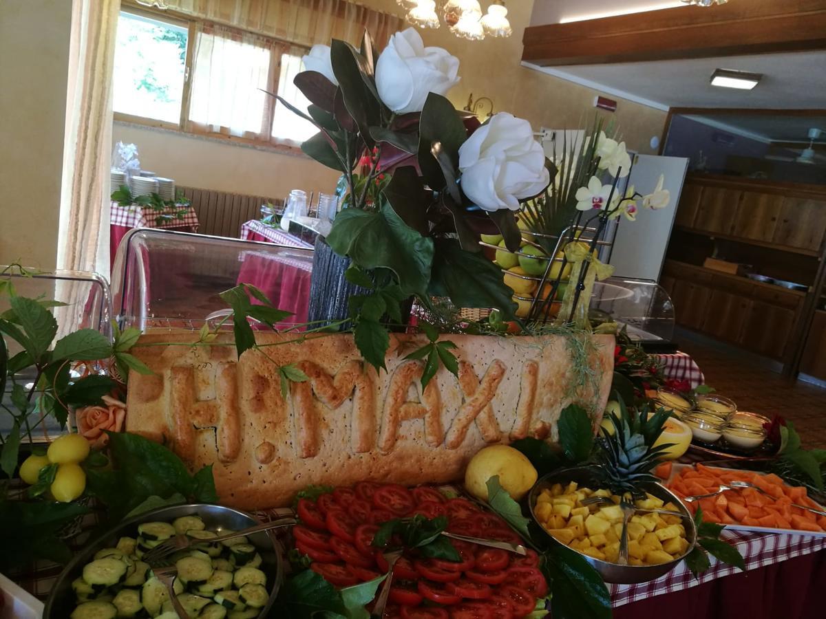 Residence Hotel Maxi Limone sul Garda Kültér fotó